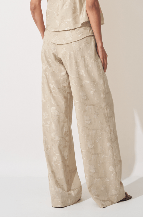Calça Sandrine Areia - Hover